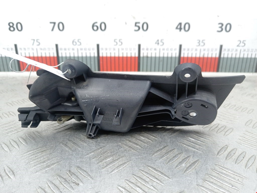 Ручка дверная передняя внутренняя правая AUDI A4 B6 2001-2005