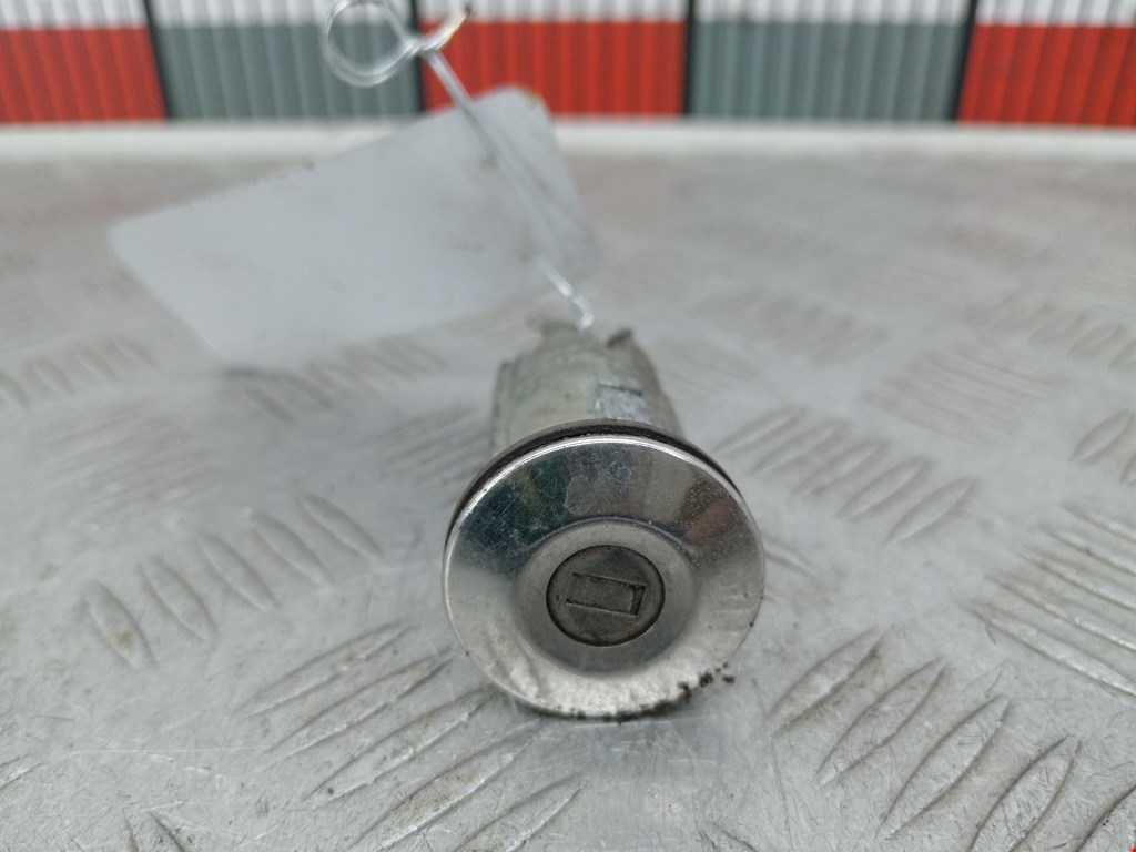 Вставка замка багажника MITSUBISHI Colt Z3 2003-2012