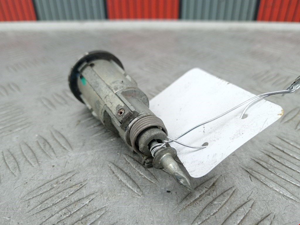 Вставка замка багажника MITSUBISHI Colt Z3 2003-2012