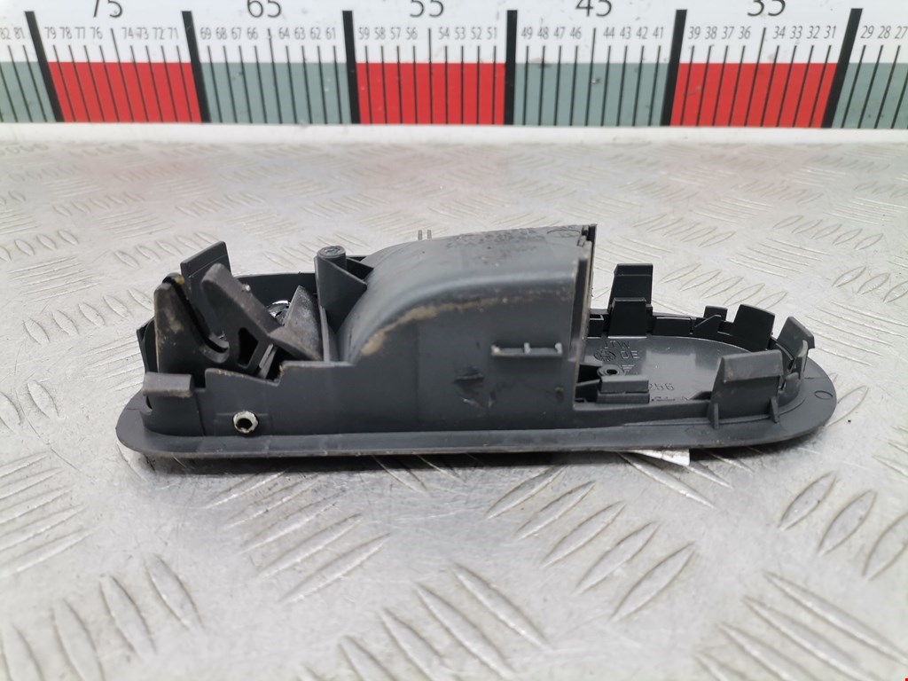 Ручка дверная передняя внутренняя правая VOLKSWAGEN Sharan 1995-2010