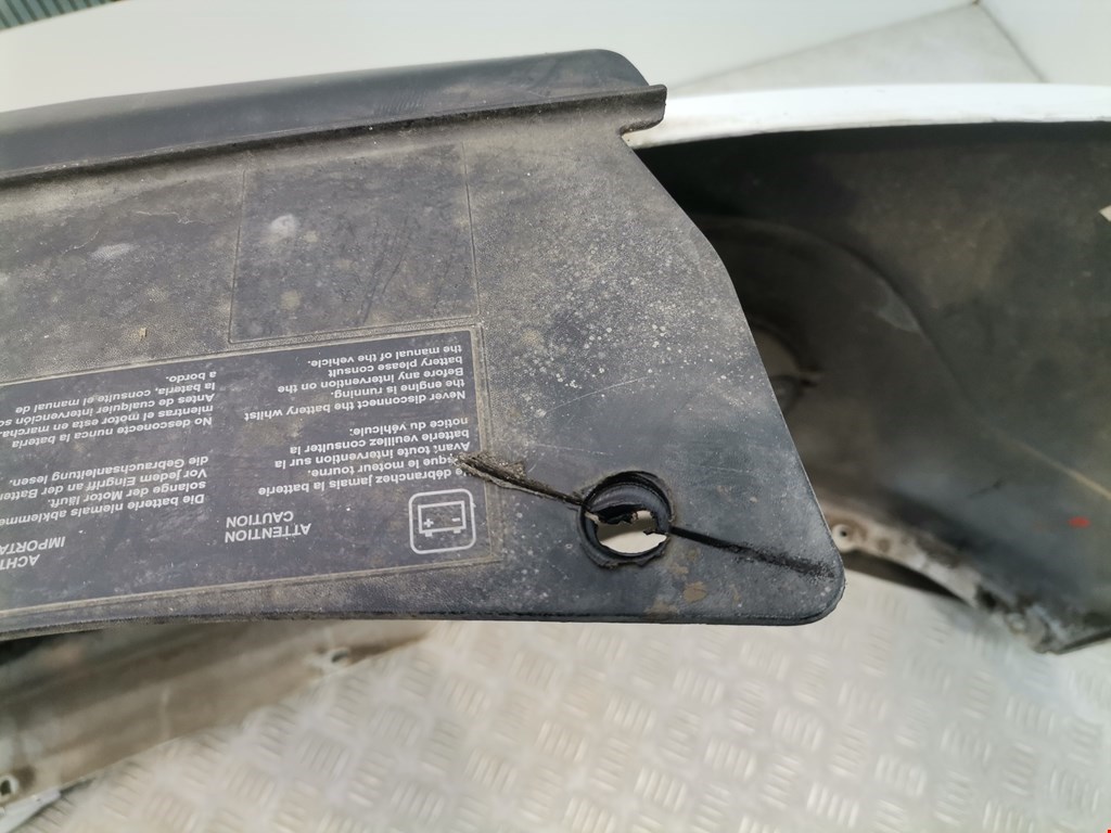 Бампер передний DACIA Sandero 2008-2012