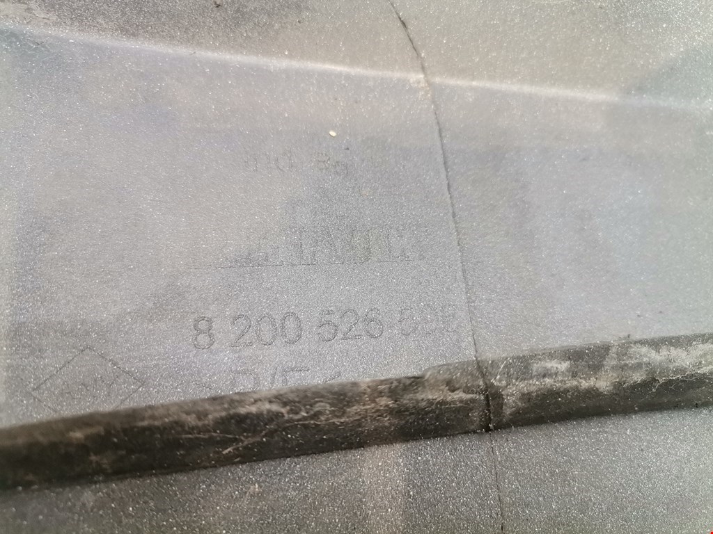 Бампер передний DACIA Sandero 2008-2012