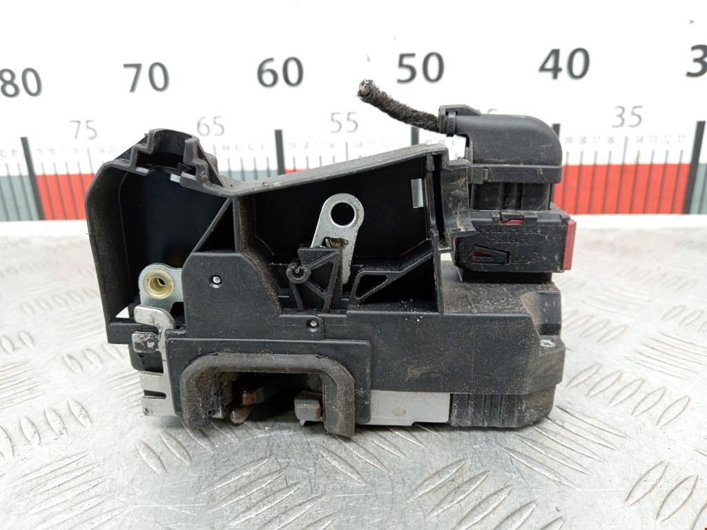 Замок двери передней правой OPEL Combo C 2001-2011