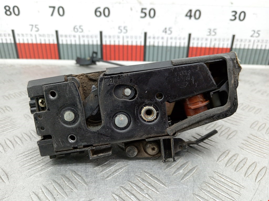 Замок двери передней правой VOLKSWAGEN Sharan 1995-2010