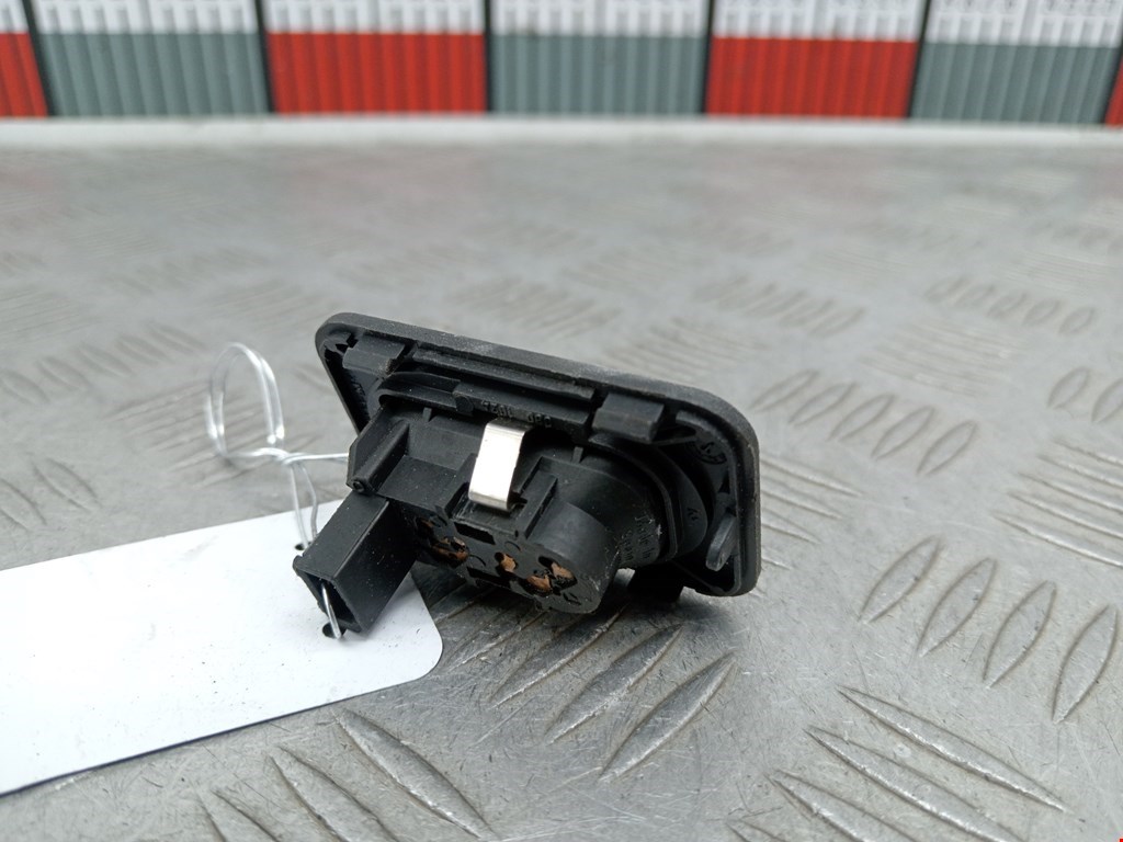 Кнопка стеклоподъемника OPEL Combo C 2001-2011