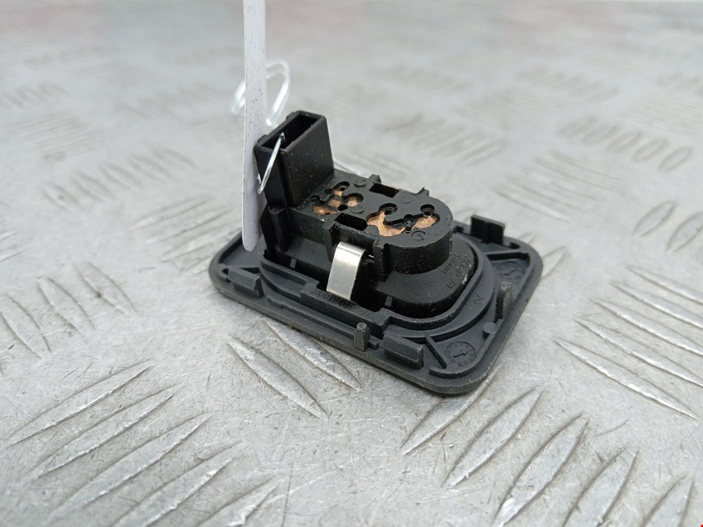 Кнопка стеклоподъемника OPEL Combo C 2001-2011