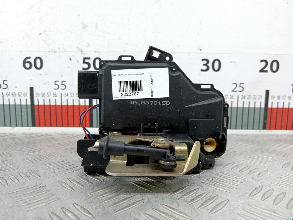 Замок двери передней левой AUDI A4 B6 2001-2005