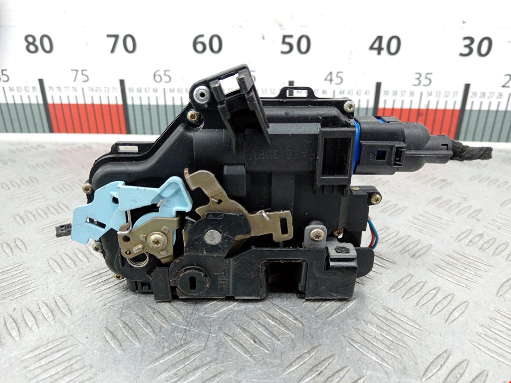 Замок двери задней левой VOLKSWAGEN Touran 2003-2010