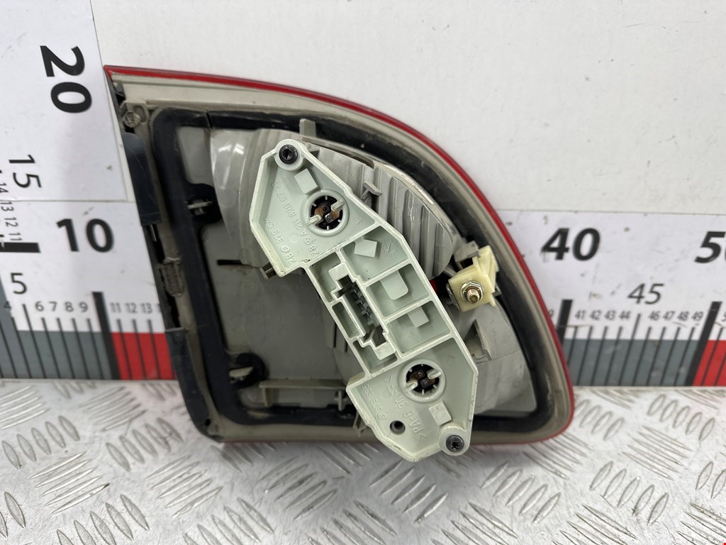 Фонарь задний внутренний правый MERCEDES-BENZ E-Class W211, S211 2002-2009