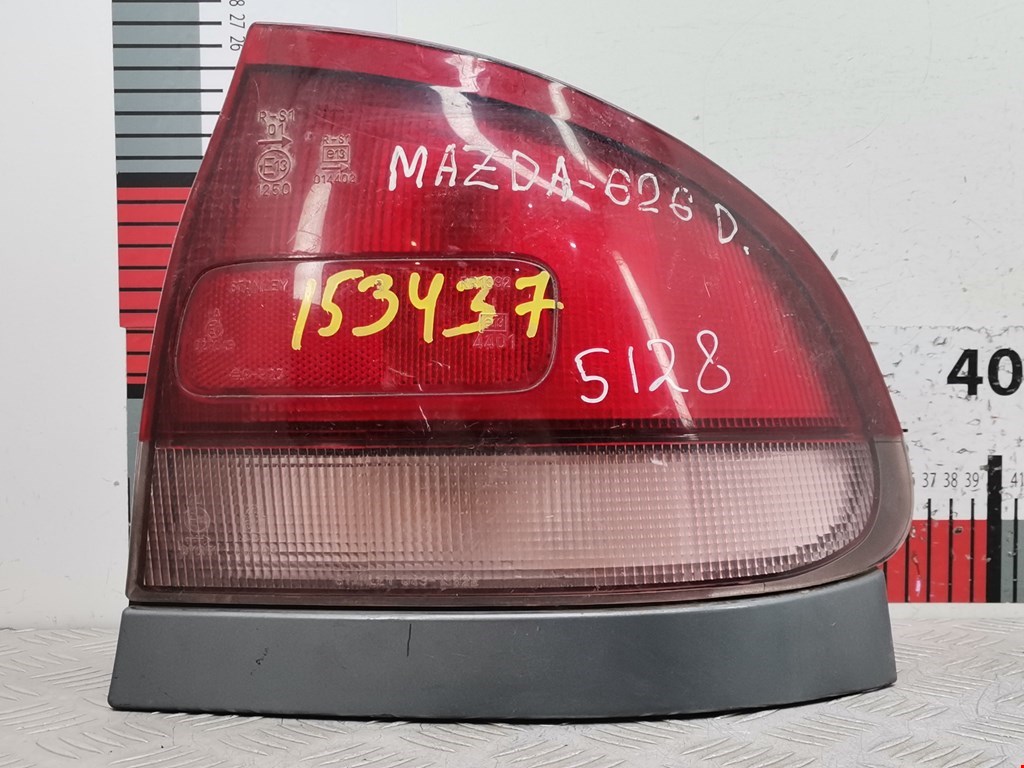 Фонарь задний правый MAZDA 626 GF 1997-2003