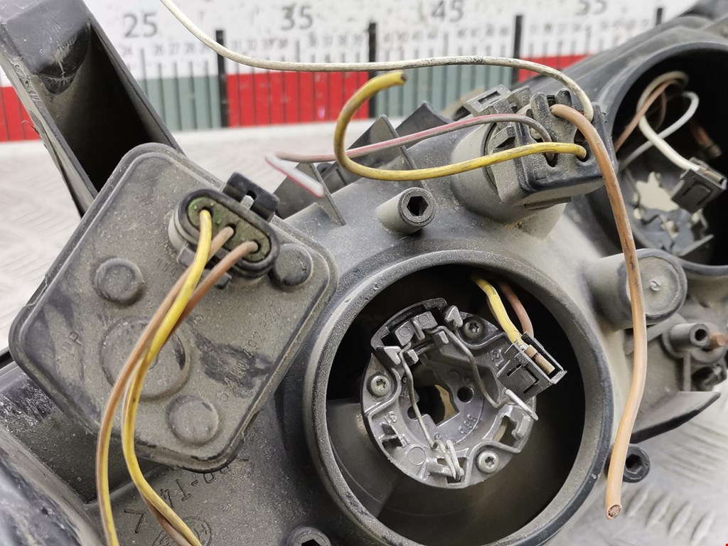 Фара правая OPEL Omega B 1994-2004