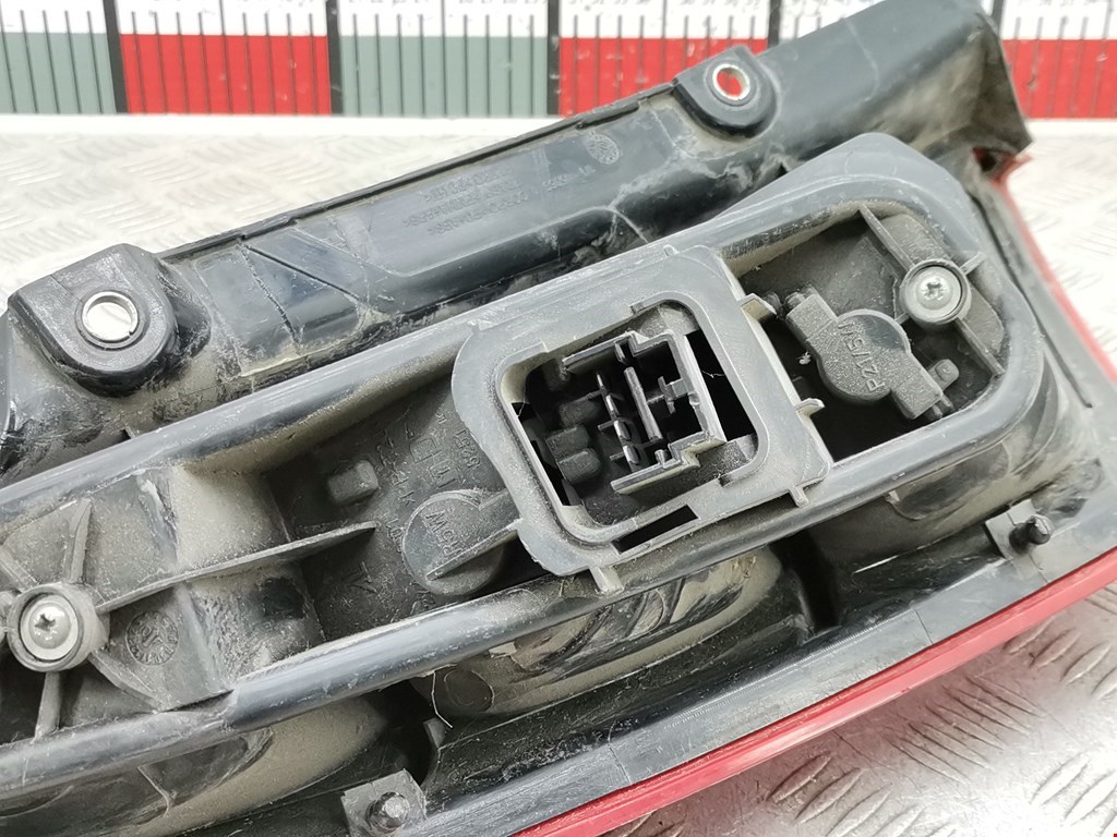 Фонарь задний правый FIAT Grande Punto 2005-2009