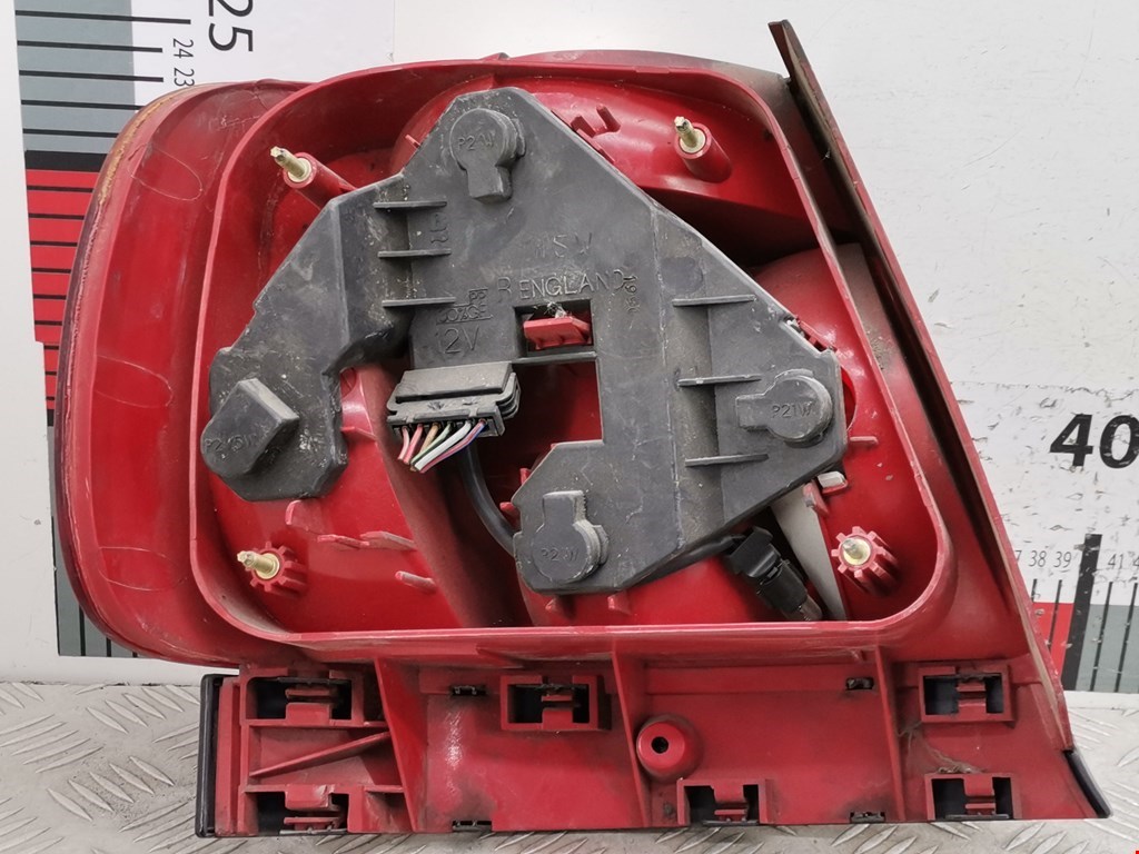 Фонарь задний правый AUDI A4 B5 1995-2001