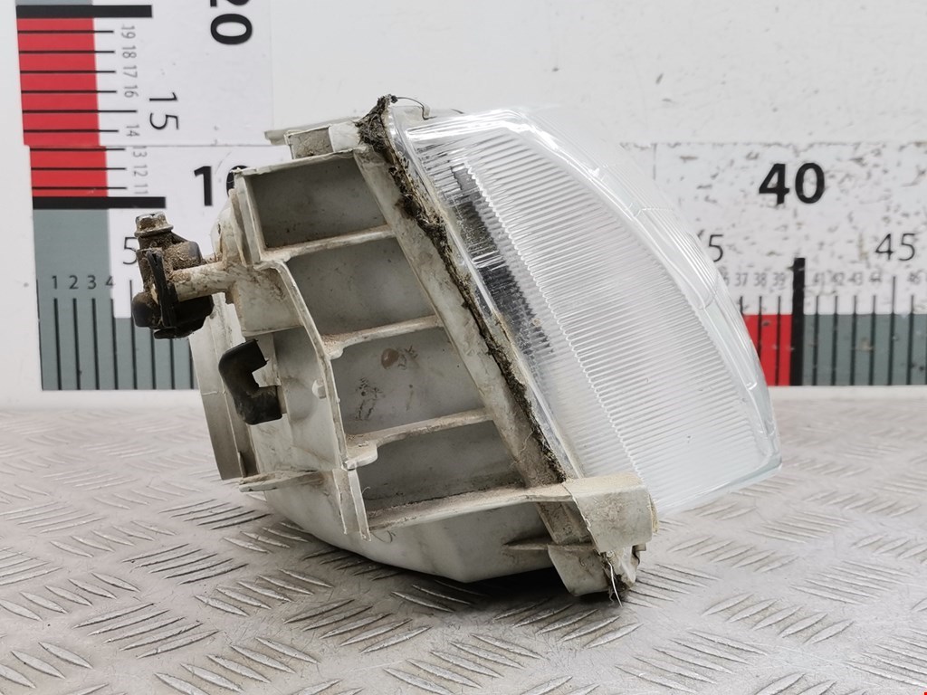 Фара правая TOYOTA Carina T190 1992-1998