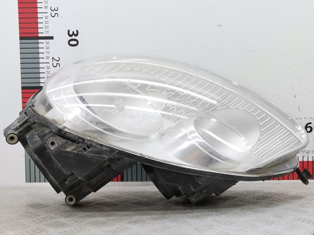 Фара левая VOLKSWAGEN Golf V 2003-2009