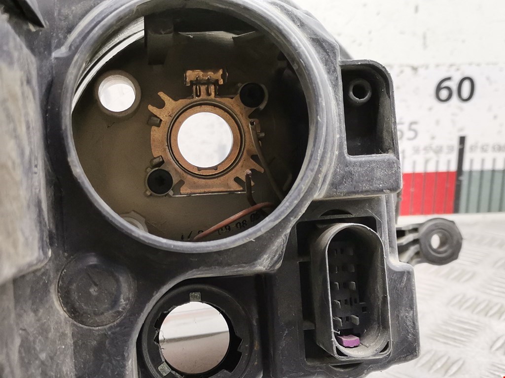 Фара левая VOLKSWAGEN Golf V 2003-2009