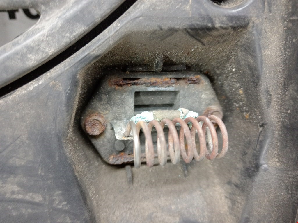 Вентилятор радиатора основного FORD Mondeo II 1996-2000