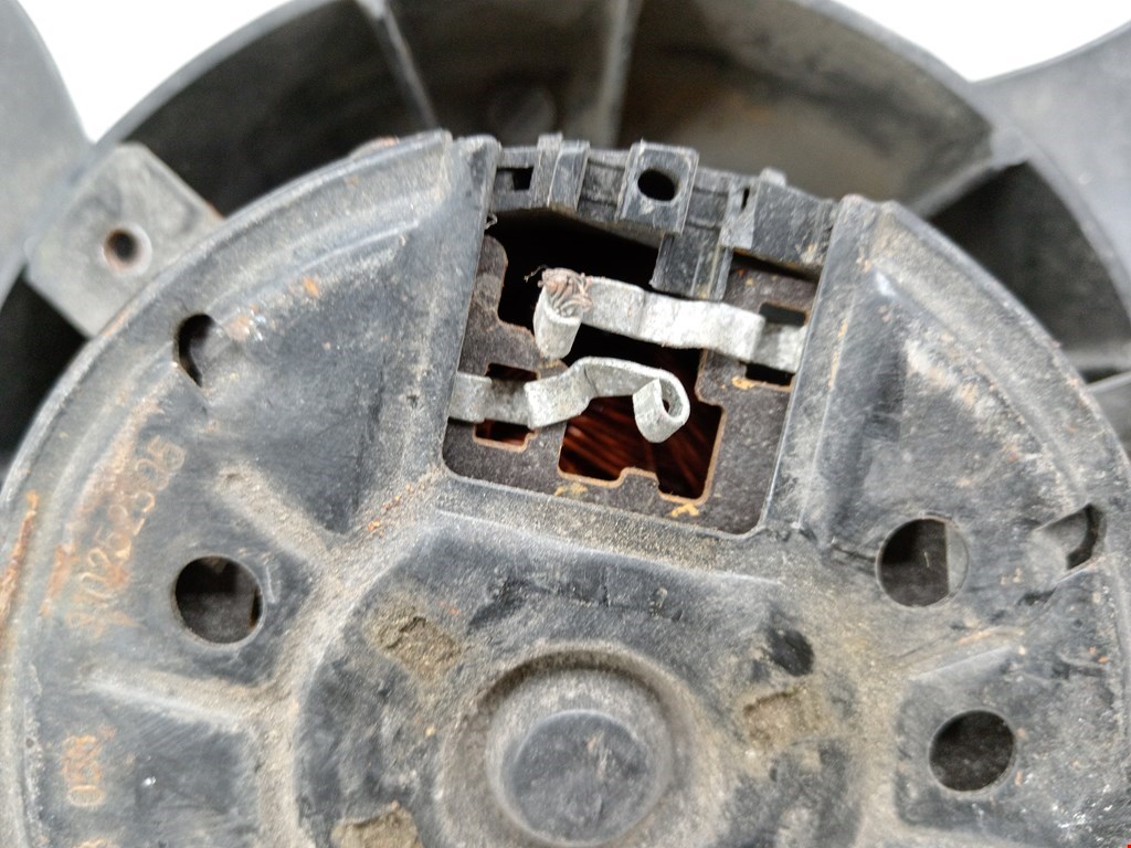 Вентилятор радиатора основного BMW 3er E46 1998-2006