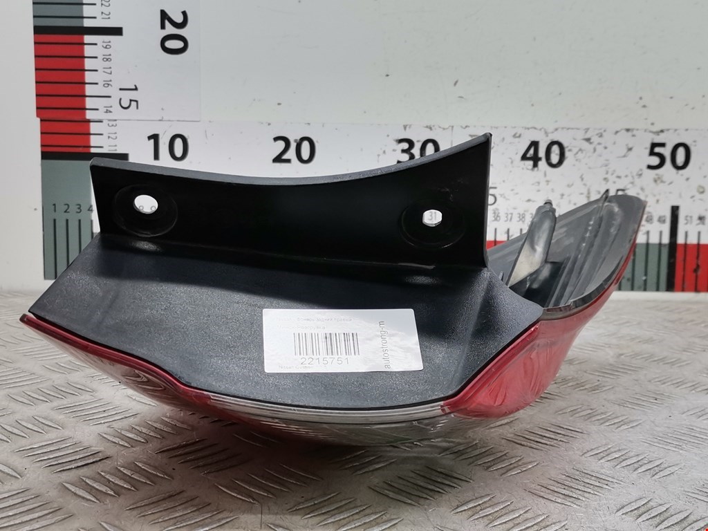 Фонарь задний правый NISSAN Qashqai J10 2006-2013