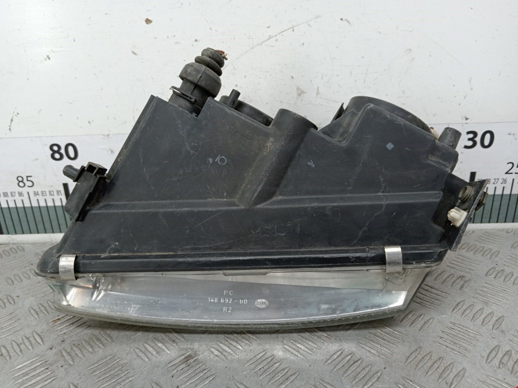 Фара правая VOLKSWAGEN Passat B5 1997-2005