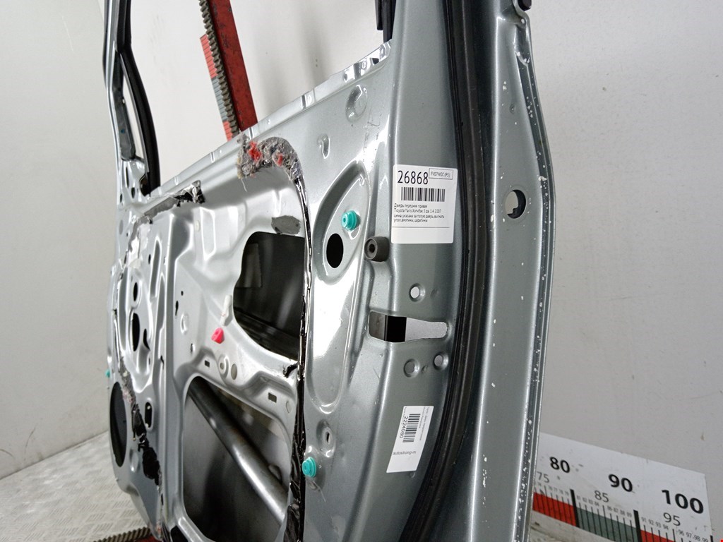 Дверь передняя правая TOYOTA Yaris II XP50 2005-2011