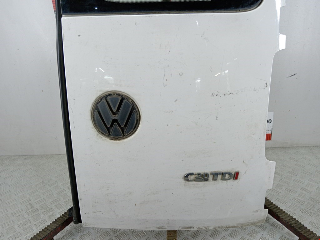 Бампер задний VOLKSWAGEN Caddy III 2004-2015