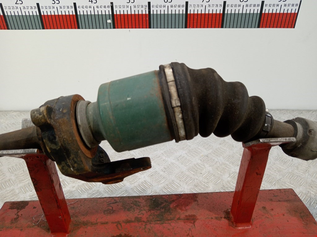 Полуось (привод, приводной вал) передняя правая MAZDA Mazda 6 GG 2000-2007