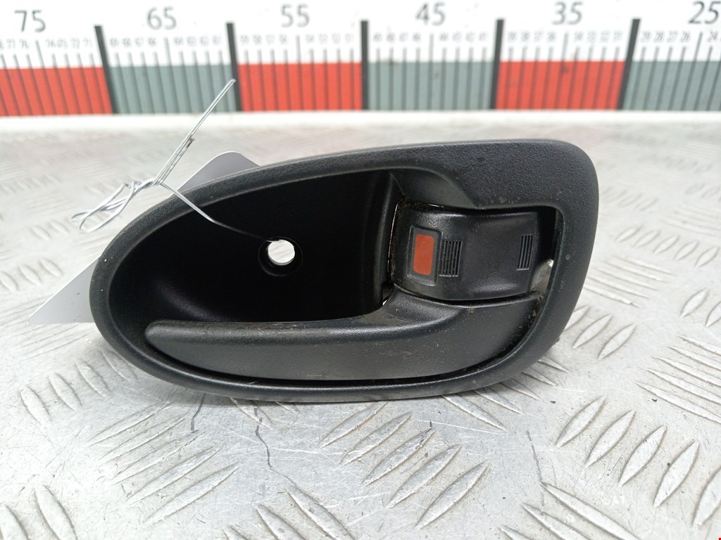 Ручка дверная передняя внутренняя правая TOYOTA Yaris II XP50 2005-2011