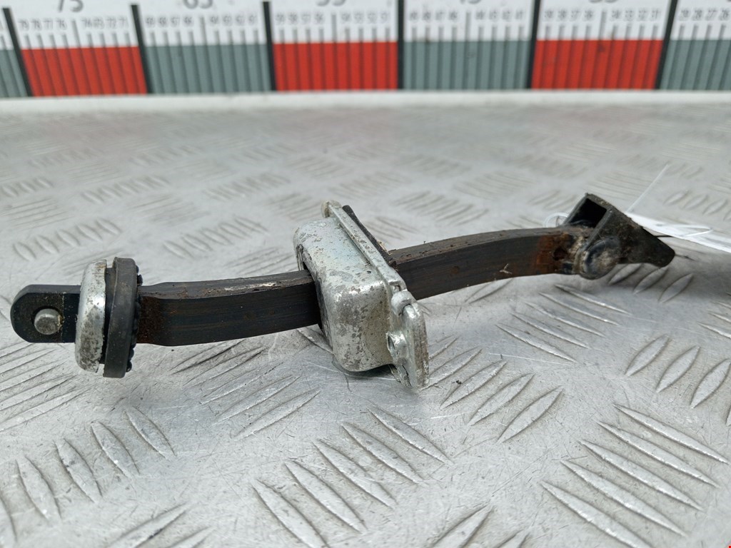 Ограничитель открывания двери CHEVROLET Captiva 2006-2010