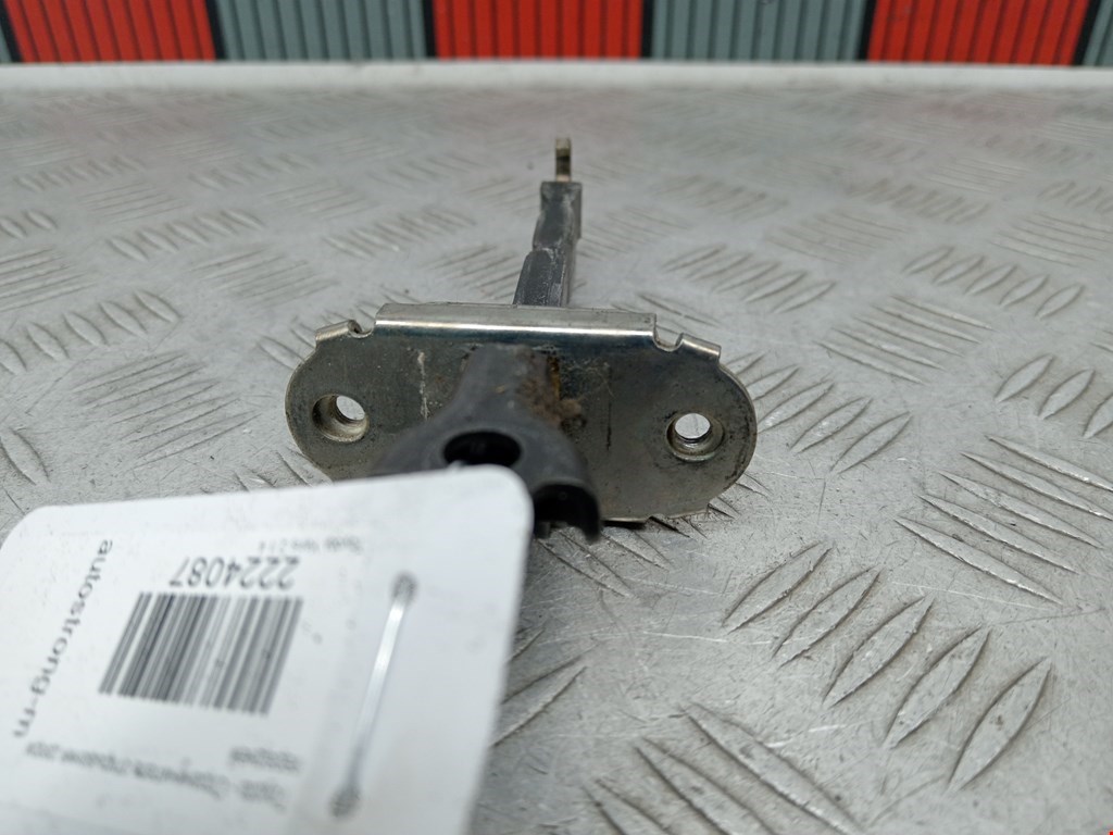 Ограничитель открывания двери TOYOTA Yaris II XP50 2005-2011