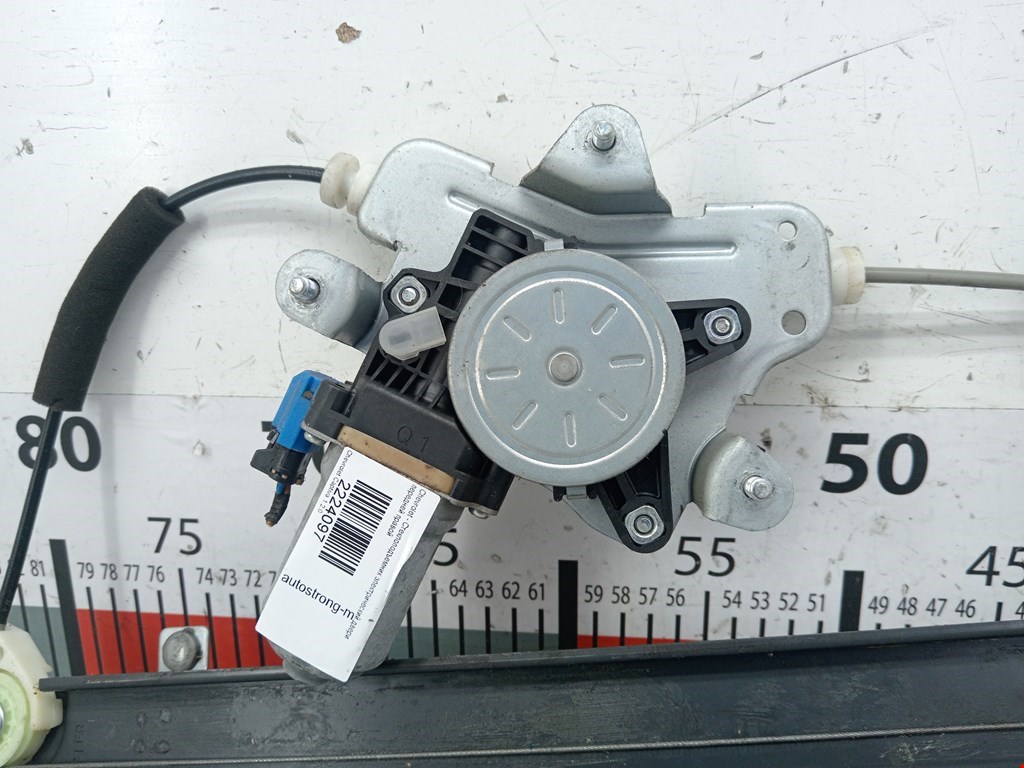 Стеклоподъемник передний правый CHEVROLET Captiva 2006-2010