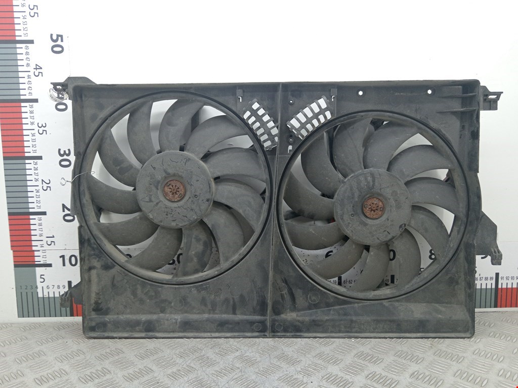 Вентилятор радиатора основного OPEL Signum 2003-2008