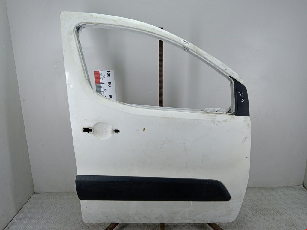 Дверь передняя правая CITROEN Berlingo 2008-н.в.