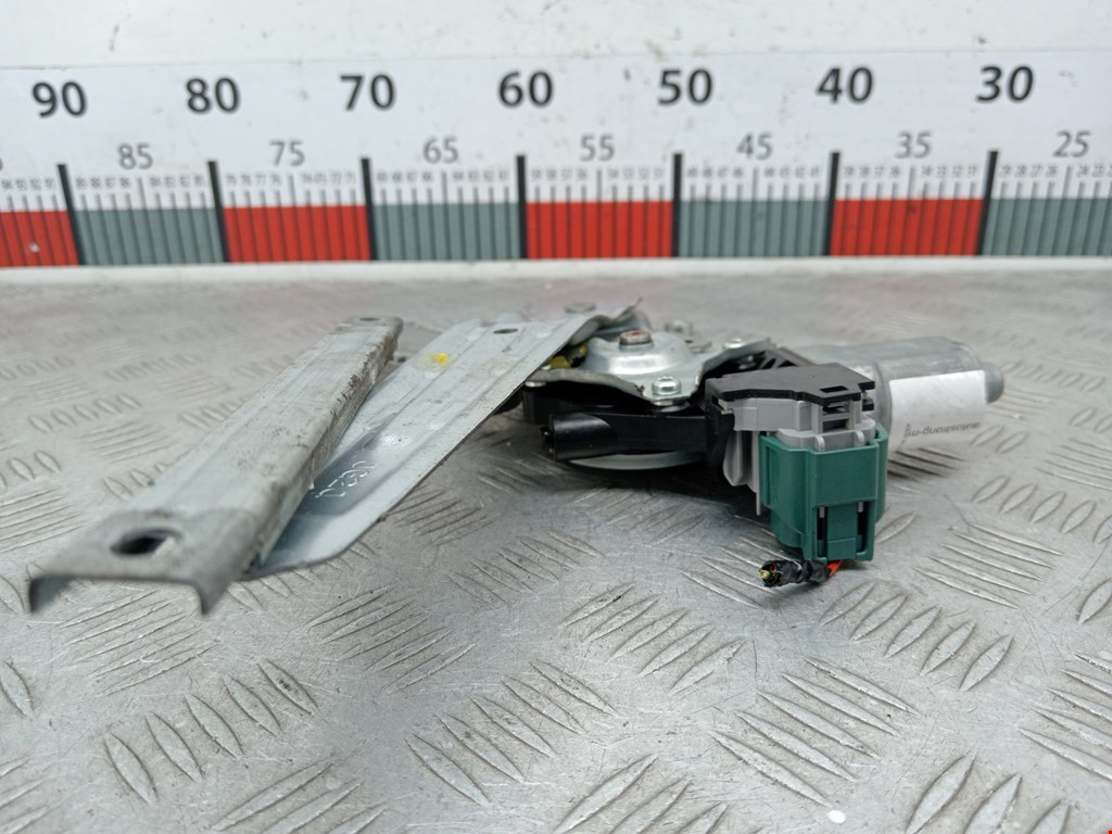 Стеклоподъемник задний левый NISSAN Juke 2010-2019