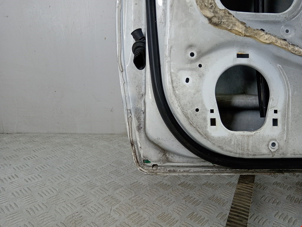 Дверь передняя правая HONDA Civic 2001-2005