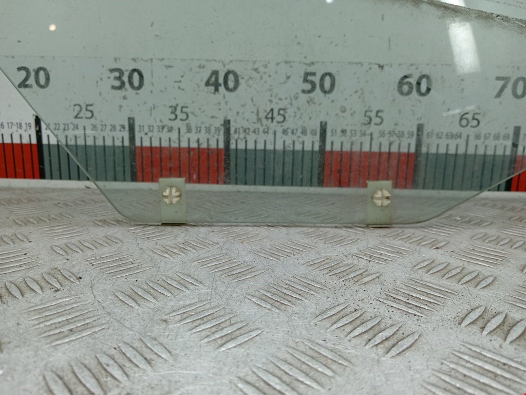 Стекло двери переднее правое CHEVROLET Captiva 2006-2010