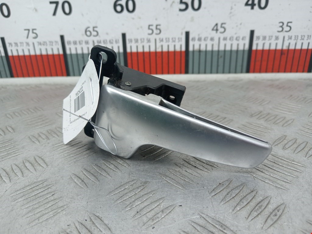 Ручка дверная задняя внутренняя правая KIA Venga 2010-2018