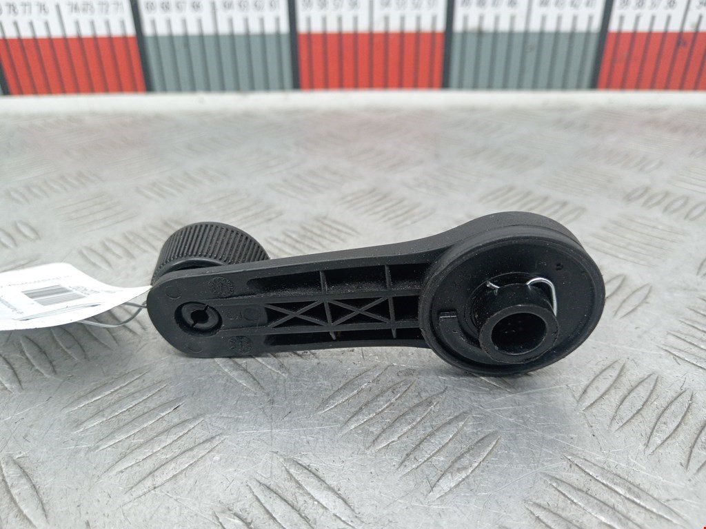 Ручка стеклоподъемника KIA Venga 2010-2018