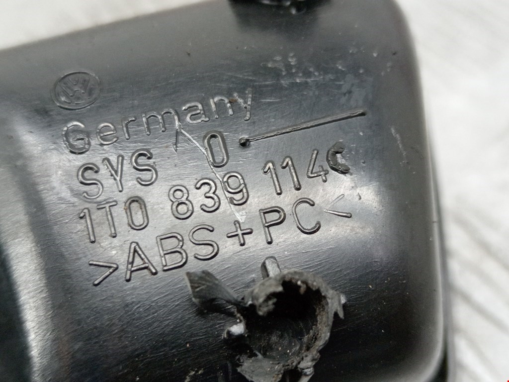 Ручка дверная задняя внутренняя правая VOLKSWAGEN Touran 2003-2010