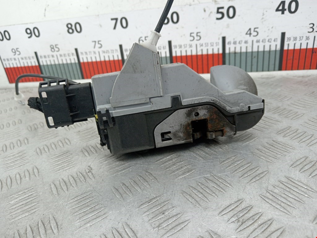 Замок двери передней правой CITROEN Berlingo 2008-н.в.