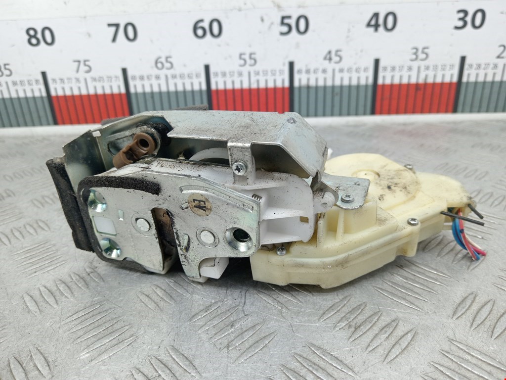 Замок двери передней правой HONDA Jazz 2001-2008