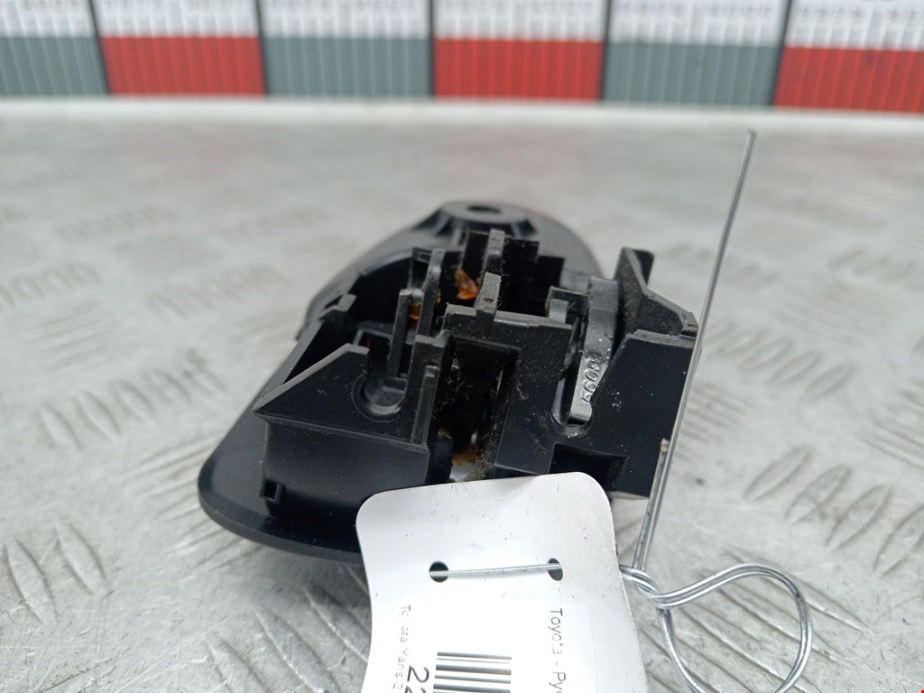 Ручка дверная передняя внутренняя правая TOYOTA Yaris II XP50 2005-2011