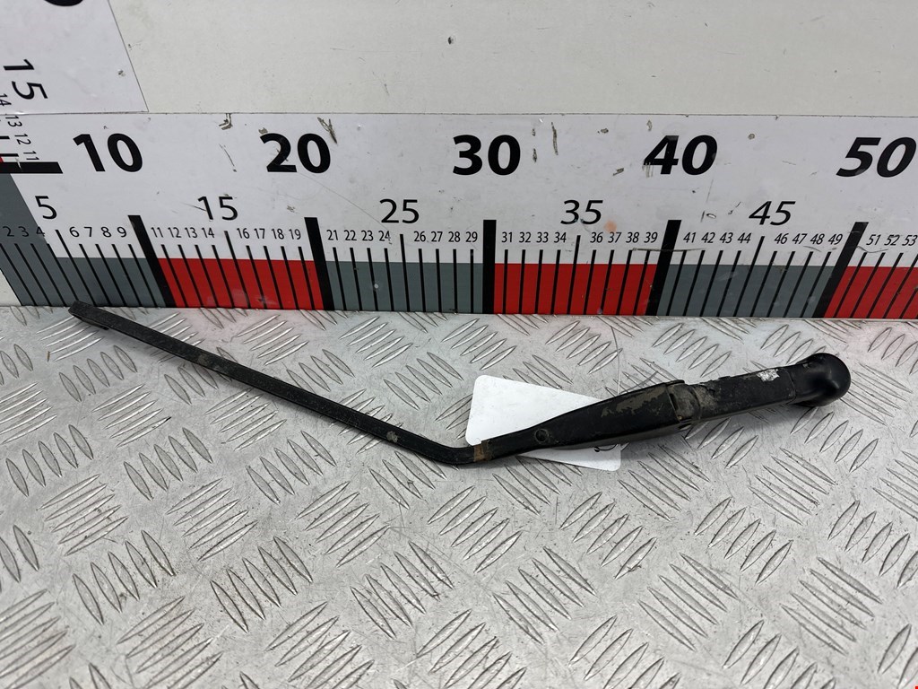 Поводок стеклоочистителя заднего Mazda 323 BA (1994-2000)