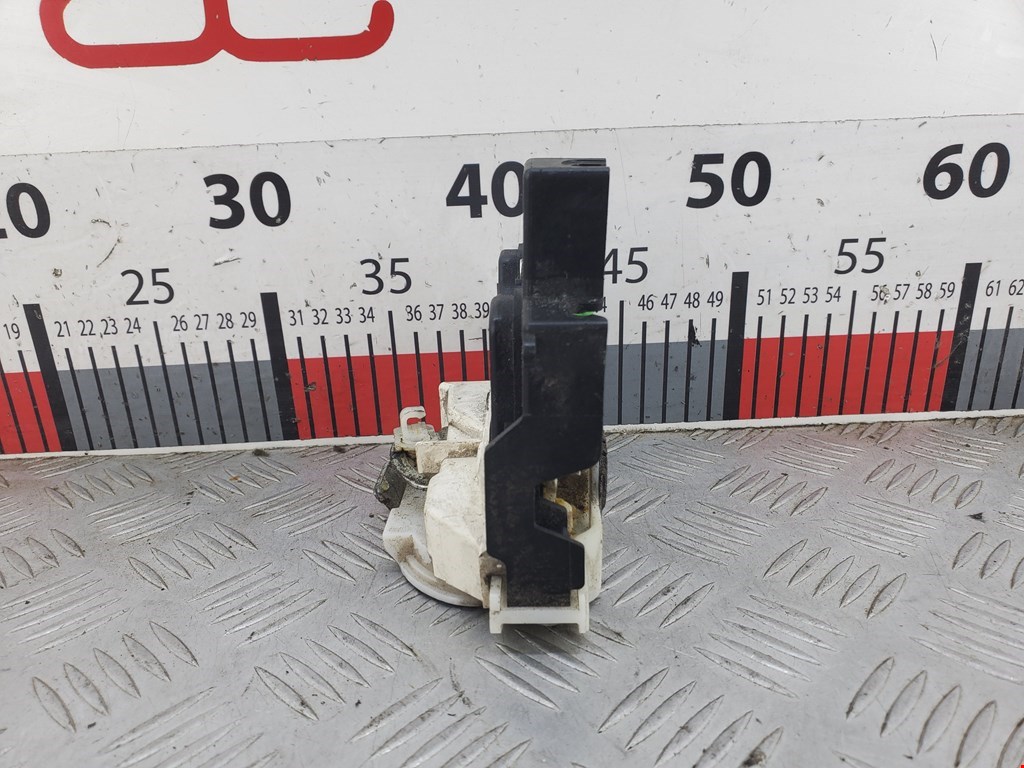 Замок двери передней левой MITSUBISHI Grandis 2003-2011