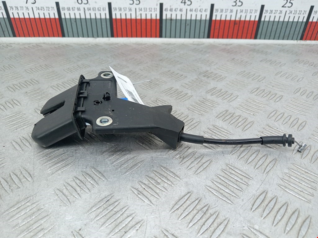 Замок багажника (крышки двери) AUDI A4 B6 2001-2005