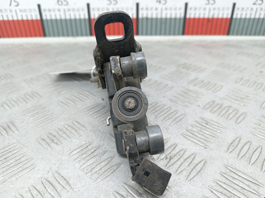 Ролик двери сдвижной (левый/правый средний верхний/нижний) OPEL Combo C 2001-2011