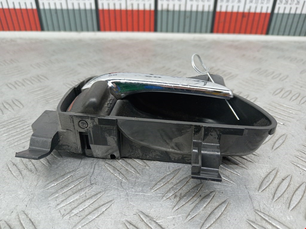 Ручка дверная задняя внутренняя правая SUBARU Forester III 2008-2013