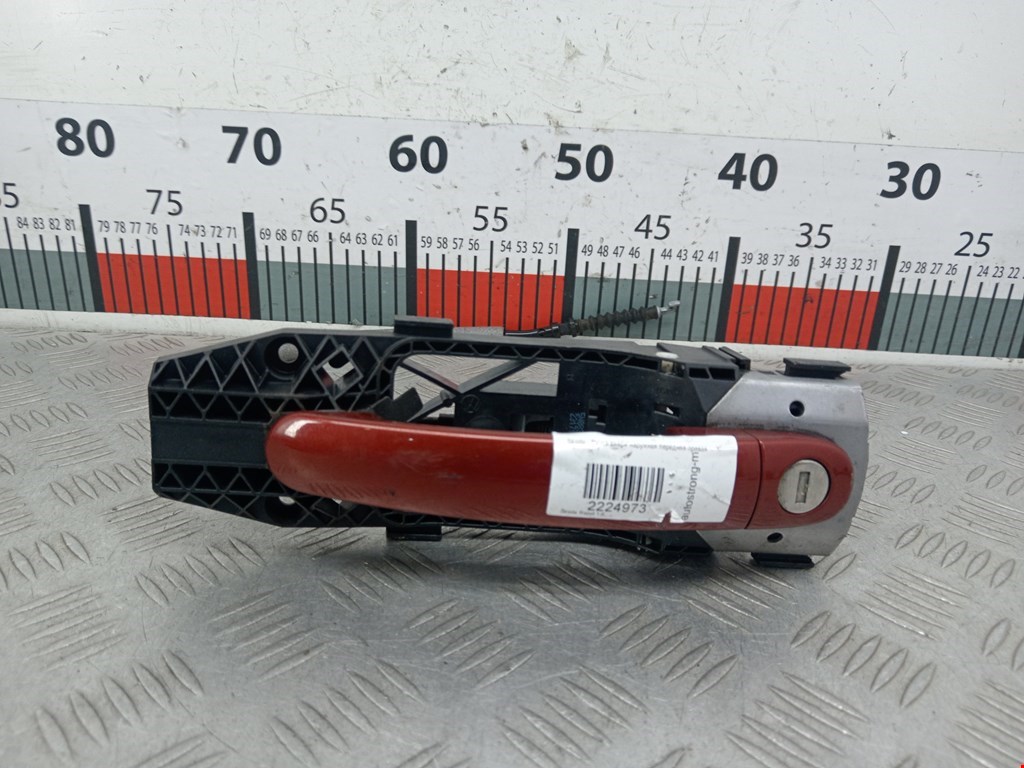 Ручка двери передней наружная правая SKODA Rapid 2012-2020