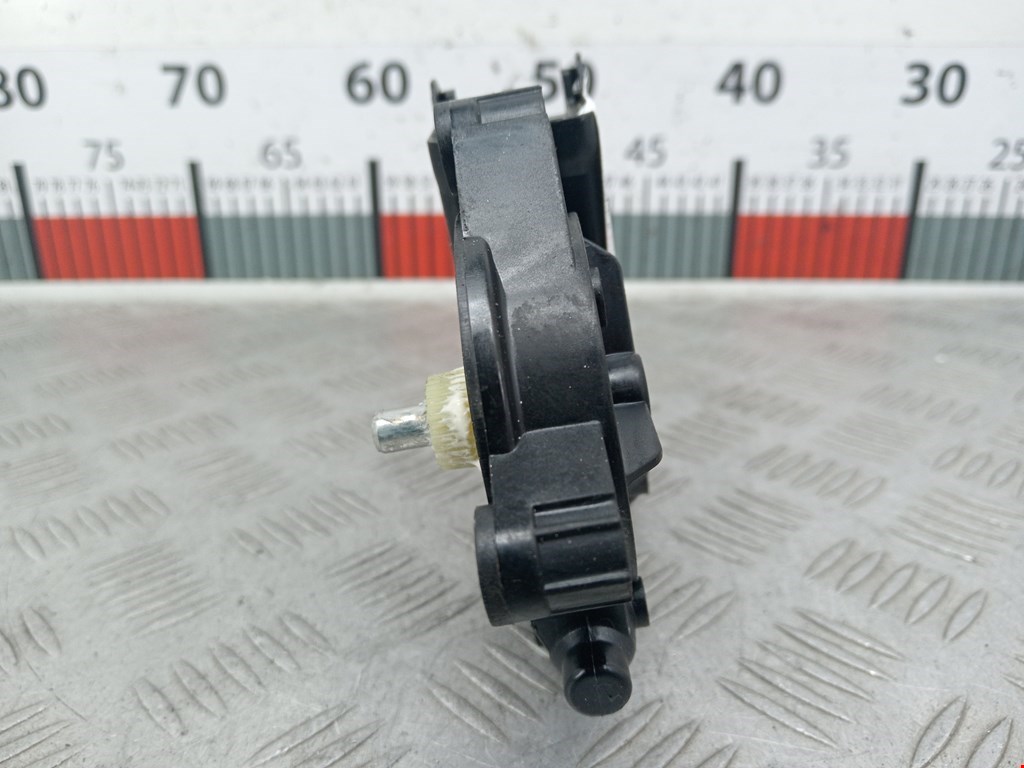 Моторчик (двигатель) стеклоподъемника KIA Venga 2010-2018