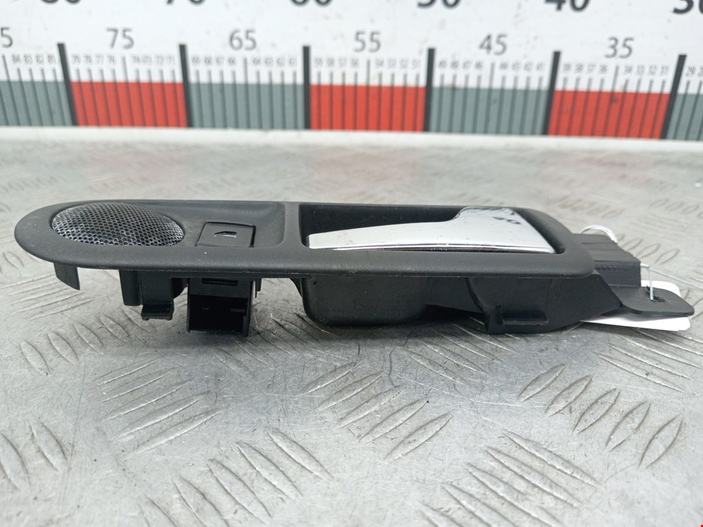 Ручка дверная задняя внутренняя правая VOLKSWAGEN Bora 1998-2005